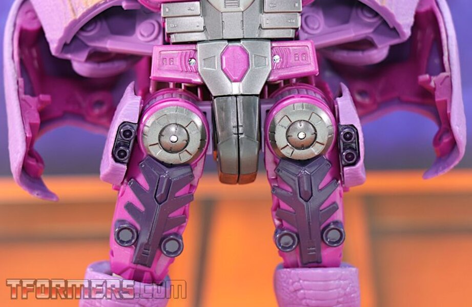 Transformers Kingdom Wave 1 Megatron Leader  (11 of 41)